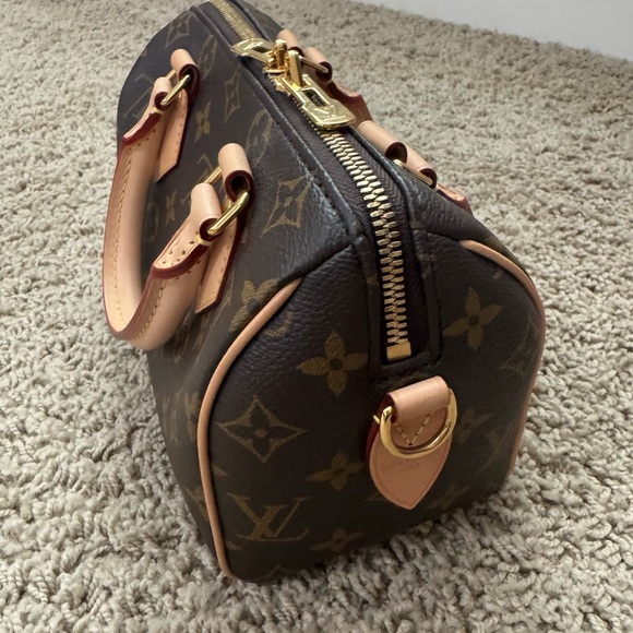 Louis Vuitton Speedy 20 Bandoliere - Picture 6 of 16